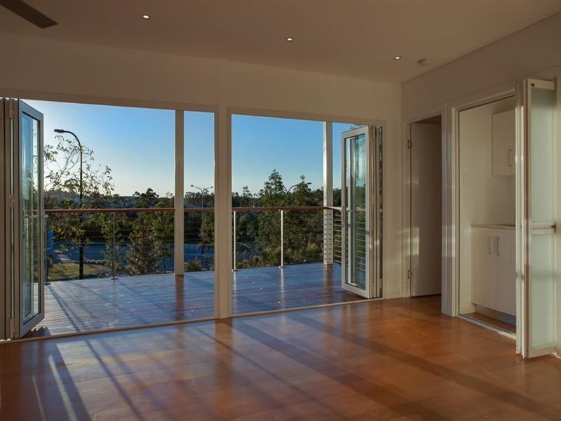 8 Boronia Court, Springfield Lakes QLD 4300