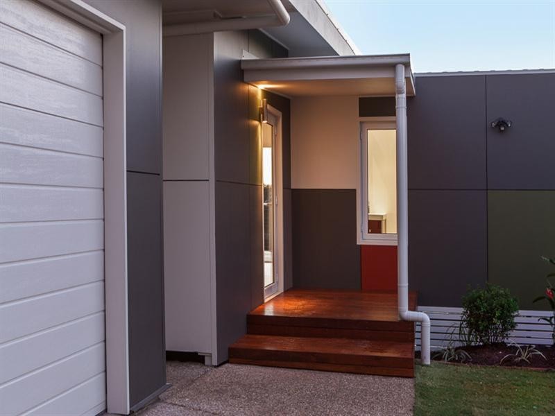 8 Boronia Court, Springfield Lakes QLD 4300