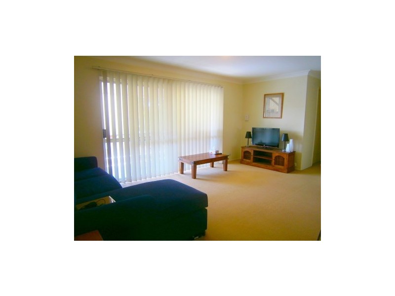 4/22 Warren Street, St Lucia QLD 4067