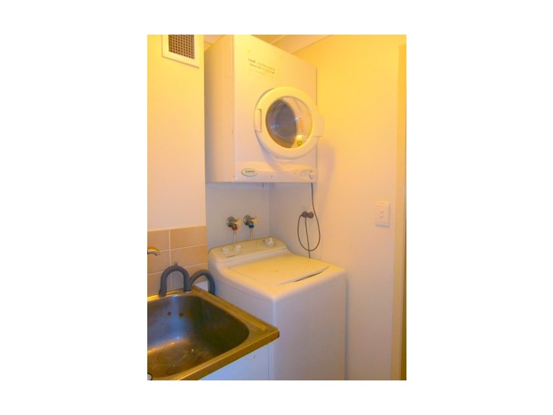 4/22 Warren Street, St Lucia QLD 4067