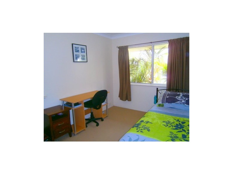 4/22 Warren Street, St Lucia QLD 4067