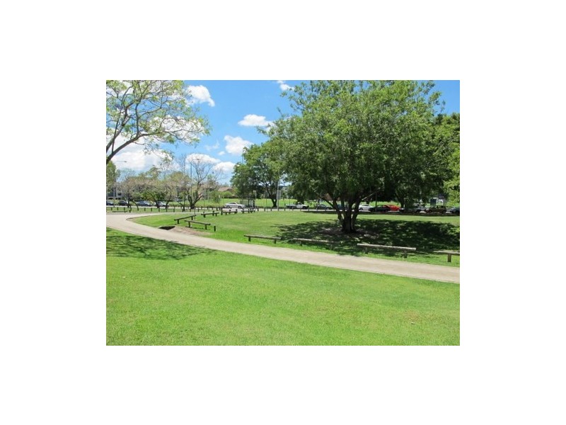 4/22 Warren Street, St Lucia QLD 4067