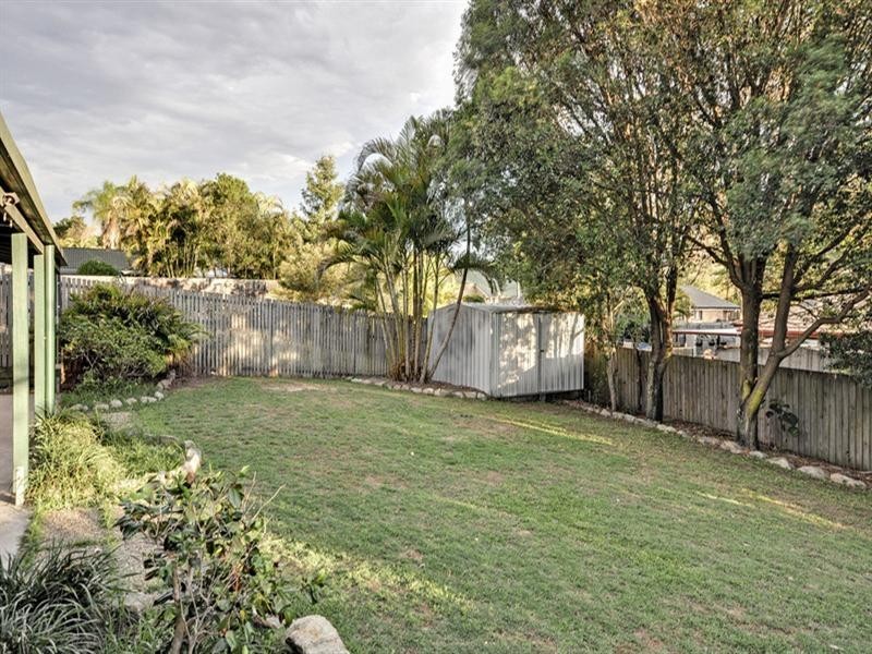 On Crystal Court, Camira QLD 4300