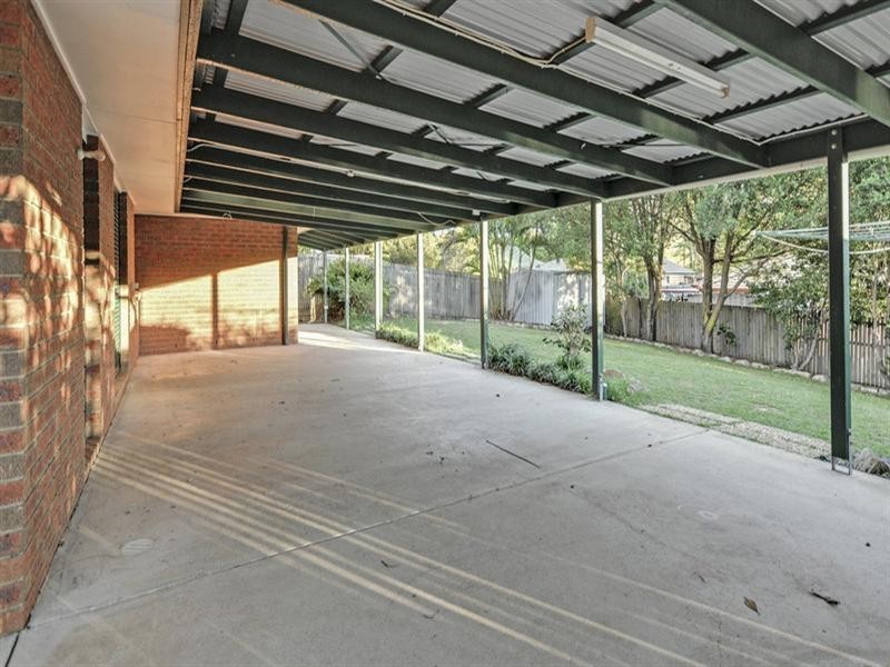 On Crystal Court, Camira QLD 4300