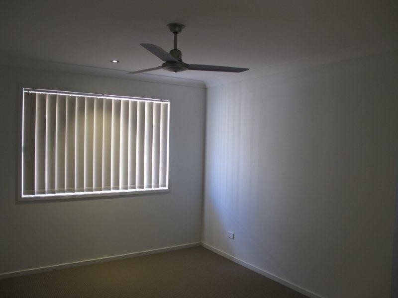 22 Messenger Crescent, Springfield Lakes QLD 4300