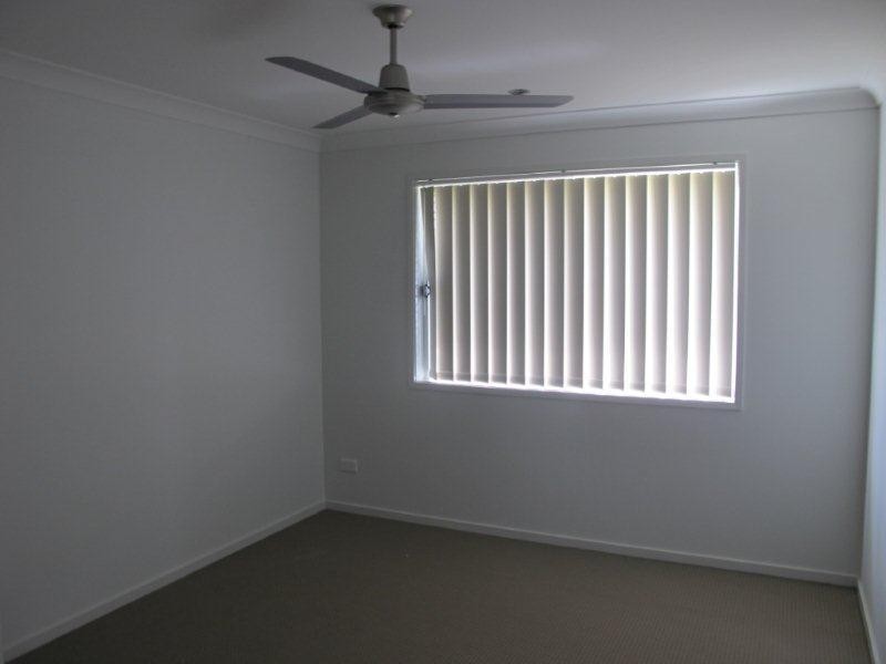 22 Messenger Crescent, Springfield Lakes QLD 4300