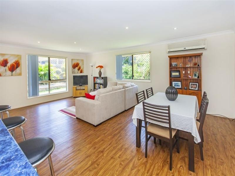 15 Forest View Crescent, Springfield QLD 4300