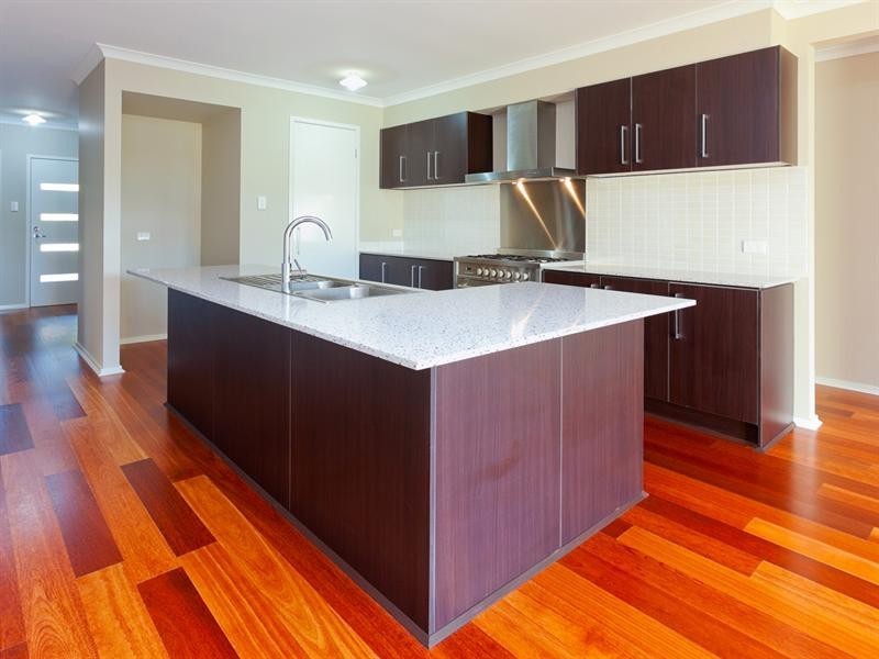 17 Daisy Street, Springfield Lakes QLD 4300