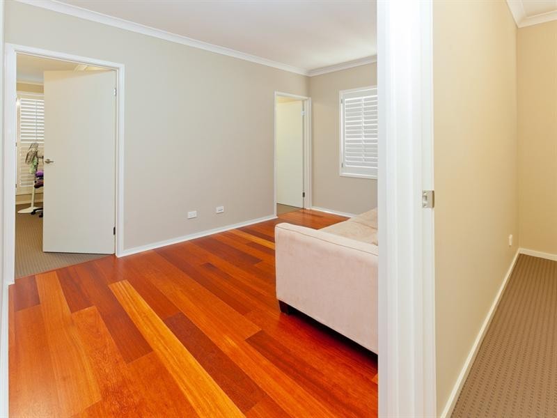 17 Daisy Street, Springfield Lakes QLD 4300