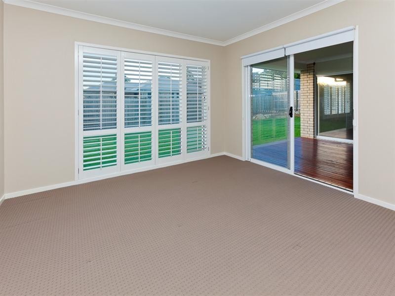 17 Daisy Street, Springfield Lakes QLD 4300