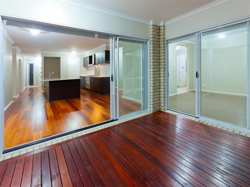 17 Daisy Street, Springfield Lakes QLD 4300