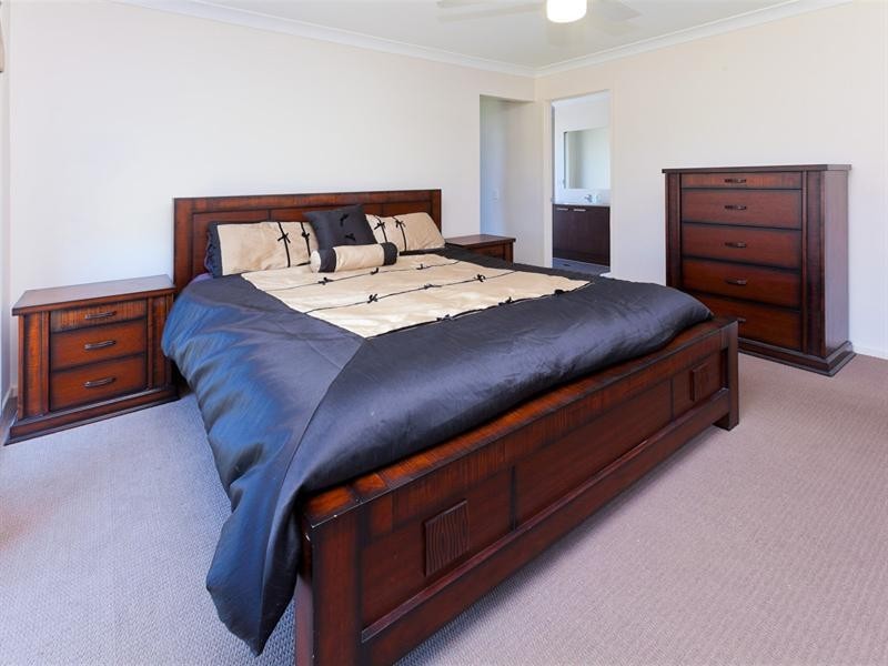 8 Aurelius Street, Augustine Heights QLD 4300