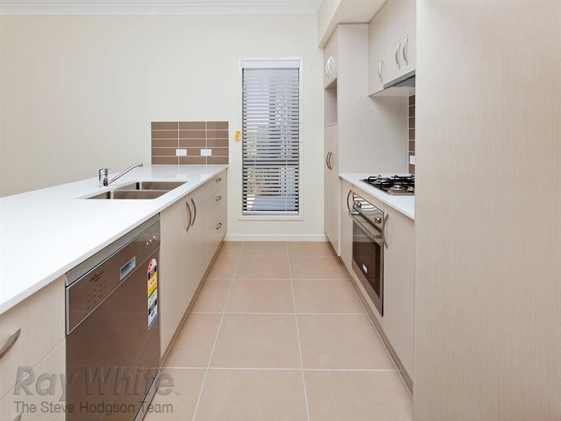 48 Parkland Drive, Springfield Lakes QLD 4300