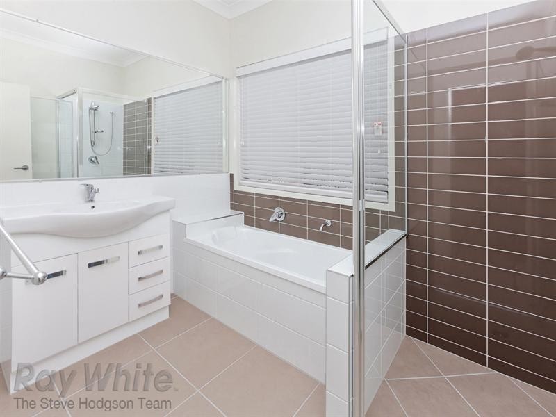 48 Parkland Drive, Springfield Lakes QLD 4300