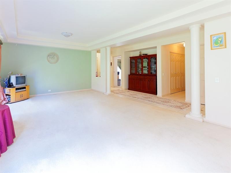 38 High Street, Forest Lake QLD 4078