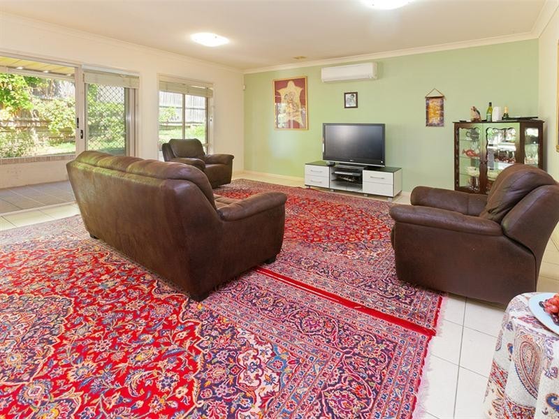 38 High Street, Forest Lake QLD 4078