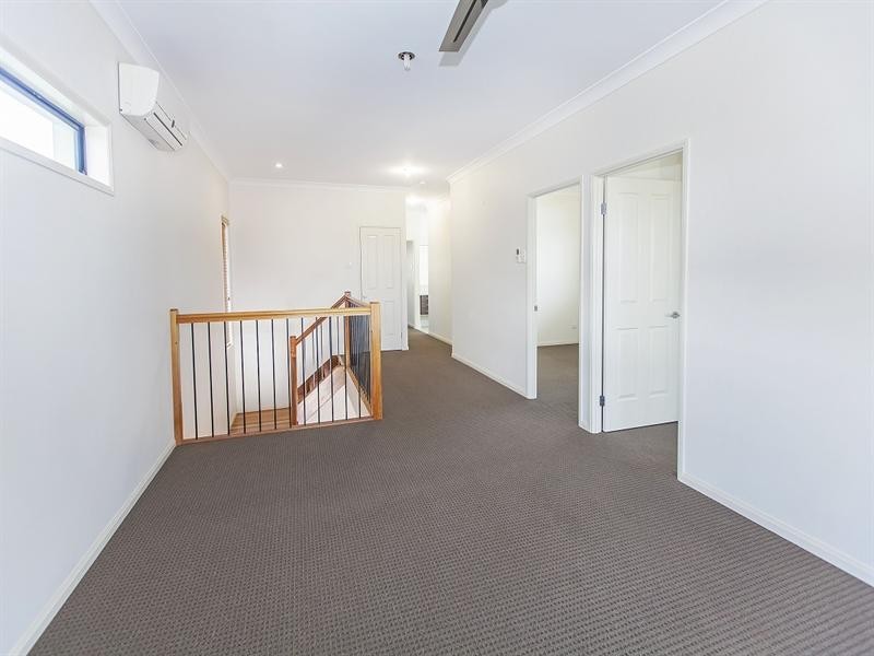 34 The Promenade, Springfield Lakes QLD 4300