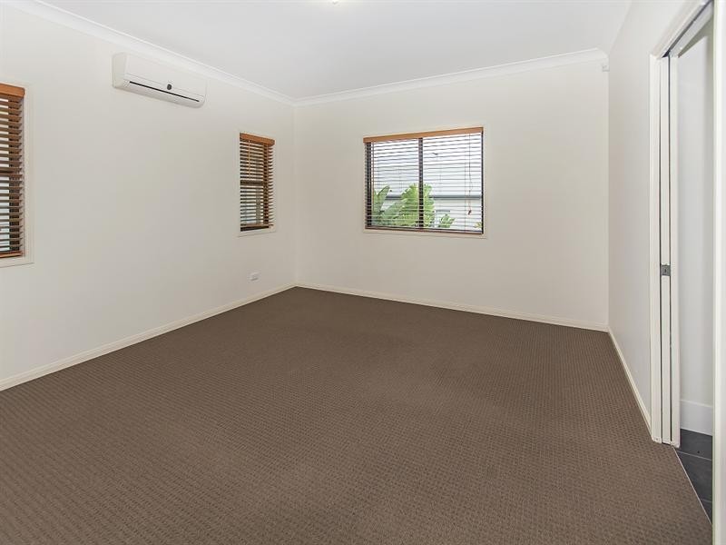 34 The Promenade, Springfield Lakes QLD 4300