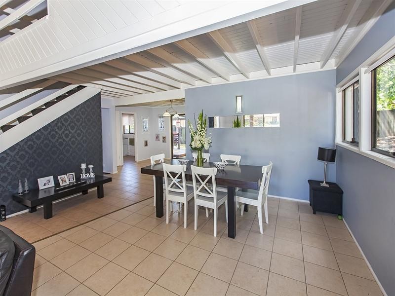 6 Mal Street, Camira QLD 4300