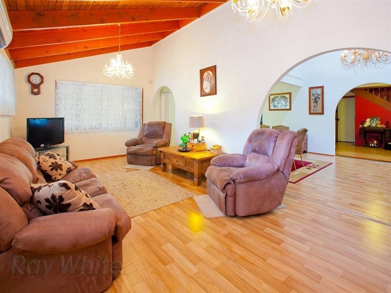3 Moss Road, Camira QLD 4300