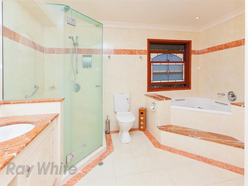 3 Moss Road, Camira QLD 4300