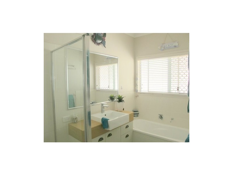 3 Peppermint Court, Springfield Lakes QLD 4300