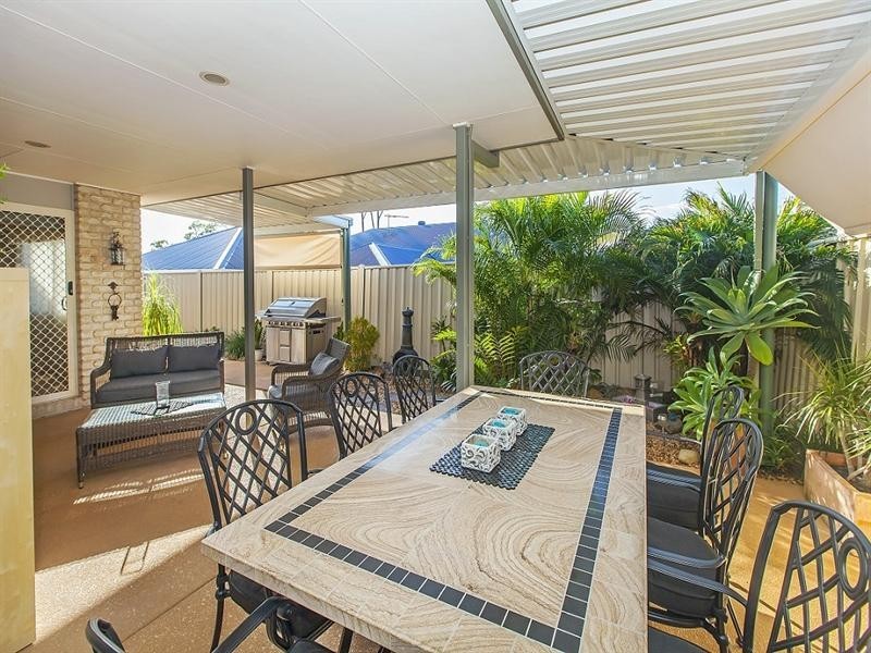 5 Fort Close, Springfield Lakes QLD 4300