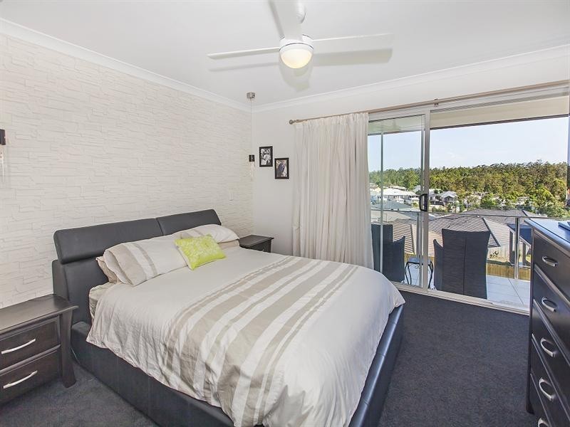 16 Laguna Crescent, Springfield Lakes QLD 4300