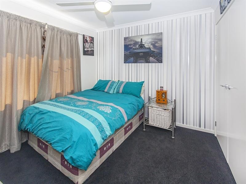 16 Laguna Crescent, Springfield Lakes QLD 4300