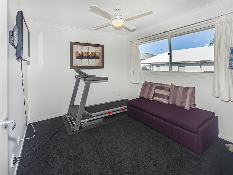 16 Laguna Crescent, Springfield Lakes QLD 4300