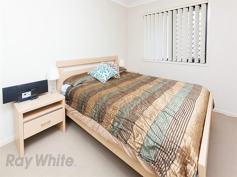 2 Alton Towers Street, Springfield Lakes QLD 4300