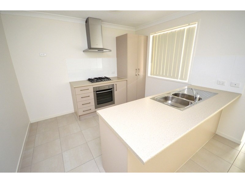 21 Cardena Drive, Augustine Heights QLD 4300