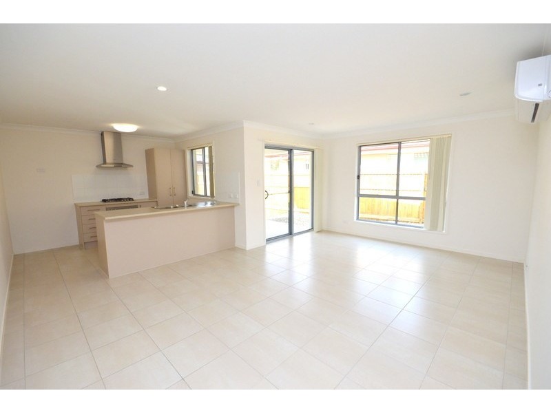 21 Cardena Drive, Augustine Heights QLD 4300
