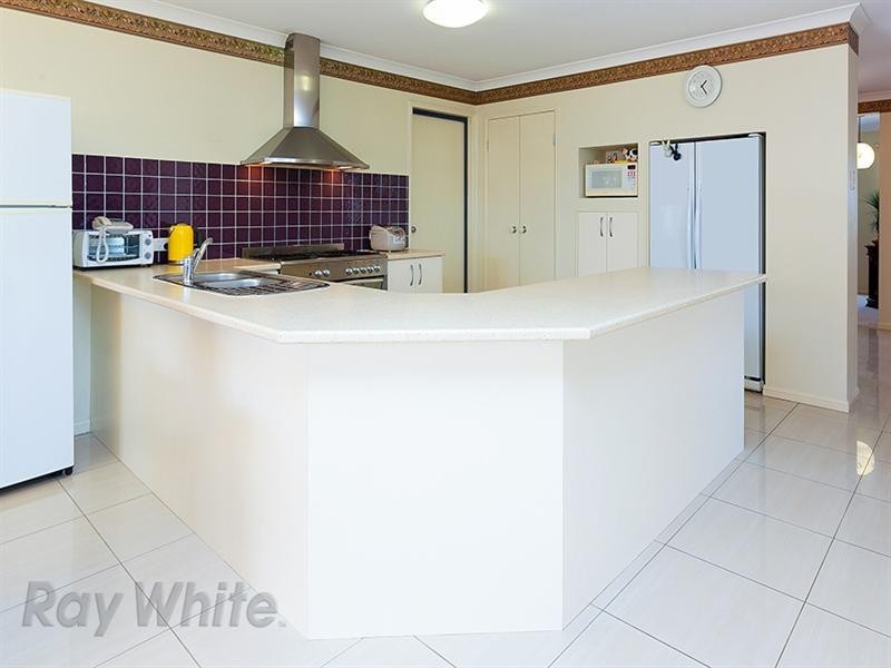 189 Lakeside Avenue, Springfield Lakes QLD 4300