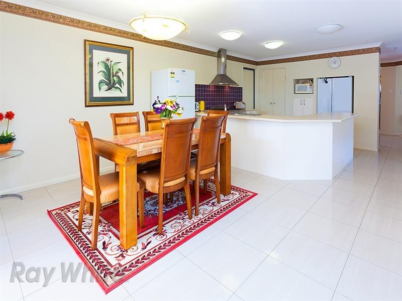 189 Lakeside Avenue, Springfield Lakes QLD 4300