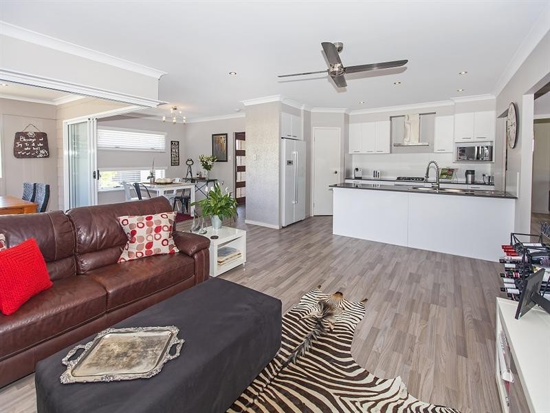 53 Waterside Drive, Springfield Lakes QLD 4300