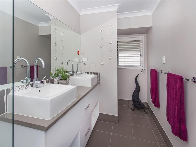 53 Waterside Drive, Springfield Lakes QLD 4300