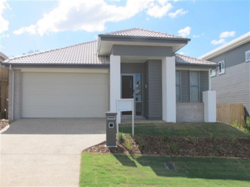 On Rosella Crescent, Springfield Lakes QLD 4300