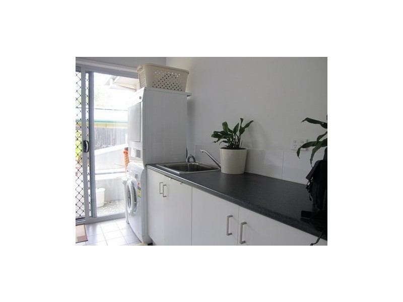 1 Bluebell Place, Brookwater QLD 4300
