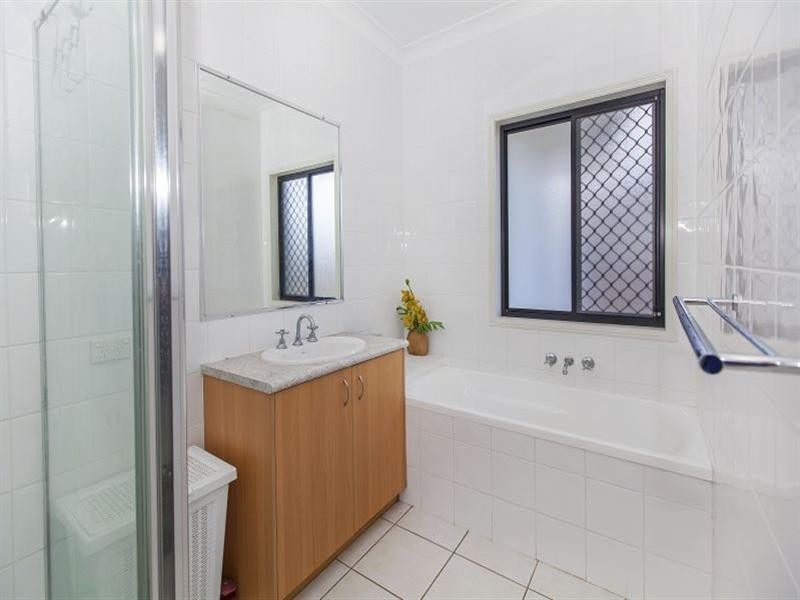 5 Jerome Avenue, Augustine Heights QLD 4300