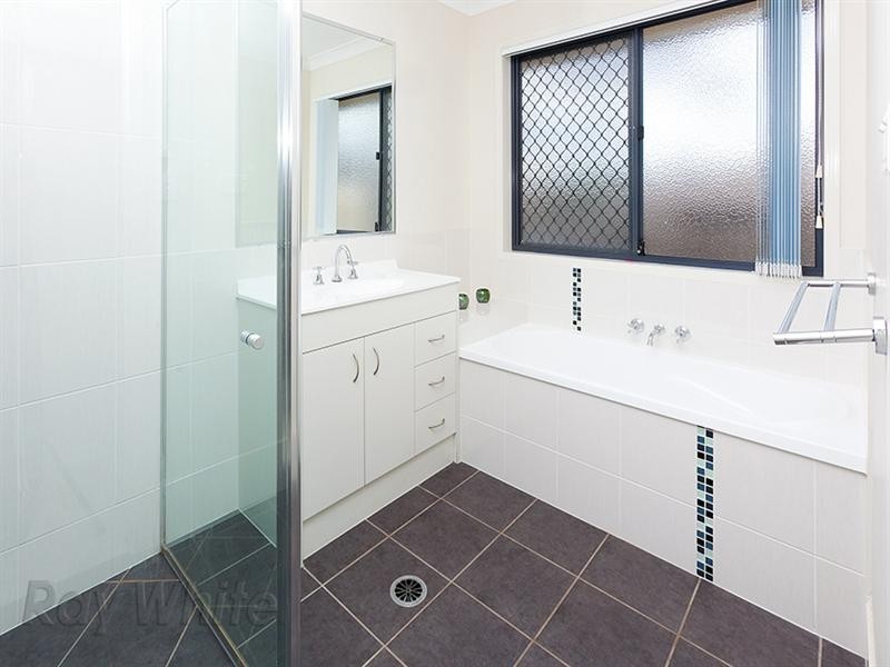 26 Dillon Avenue, Augustine Heights QLD 4300