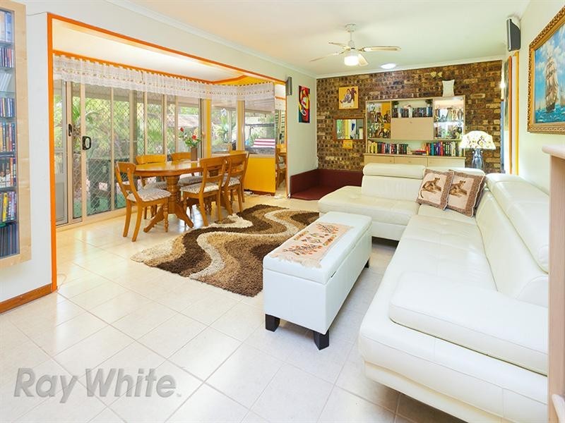 46 Fiona Street, Bellbird Park QLD 4300