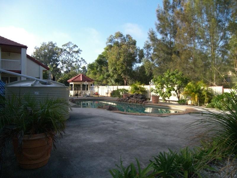 6 Santolina Place, Sinnamon Park QLD 4073