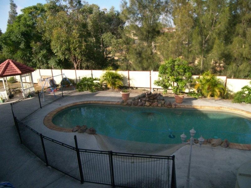 6 Santolina Place, Sinnamon Park QLD 4073