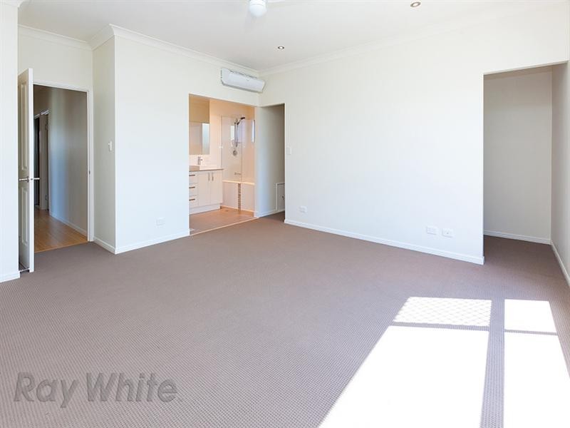 24 Brock Drive, Springfield Lakes QLD 4300