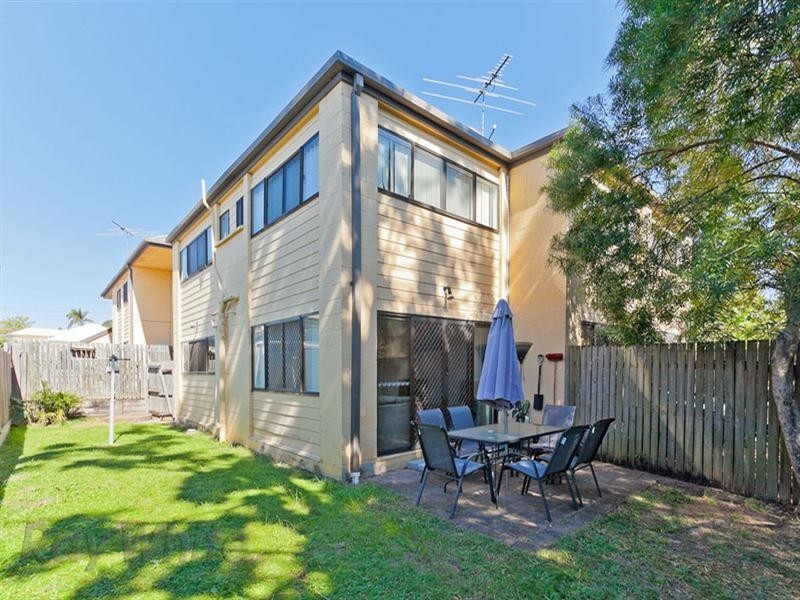 On Railway Street, Booval QLD 4304