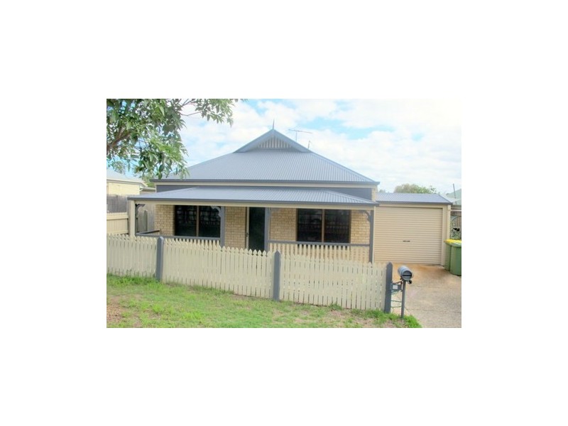 17 Jezabel Drive, Springfield Lakes QLD 4300