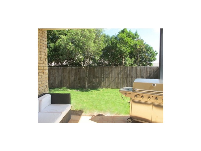 17 Jezabel Drive, Springfield Lakes QLD 4300