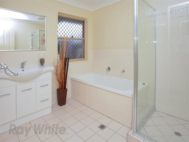 5 Patsy Crescent, Redbank Plains QLD 4301