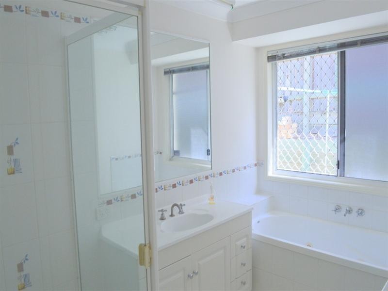 18 Grand South Circuit, Springfield Lakes QLD 4300